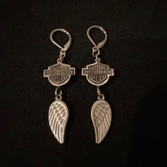 - - Harley Wing Earrings - Picture 2 of 2